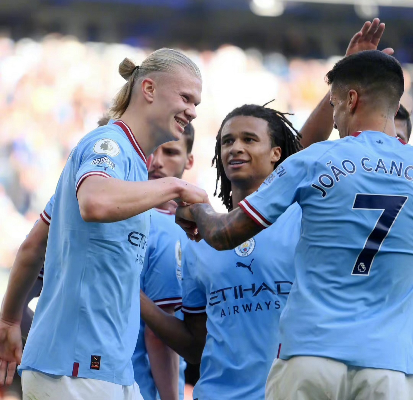 在线试玩-太狠了！哈兰德连续七场比赛得分超过逆转费耶诺德围绕德国杯门线救险，C罗与50激战公牛分钟的简单介绍